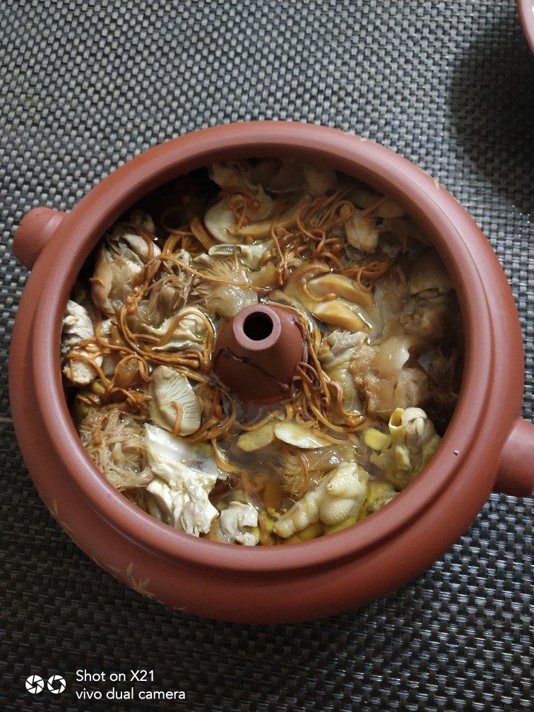 黄芪党参汽锅鸡