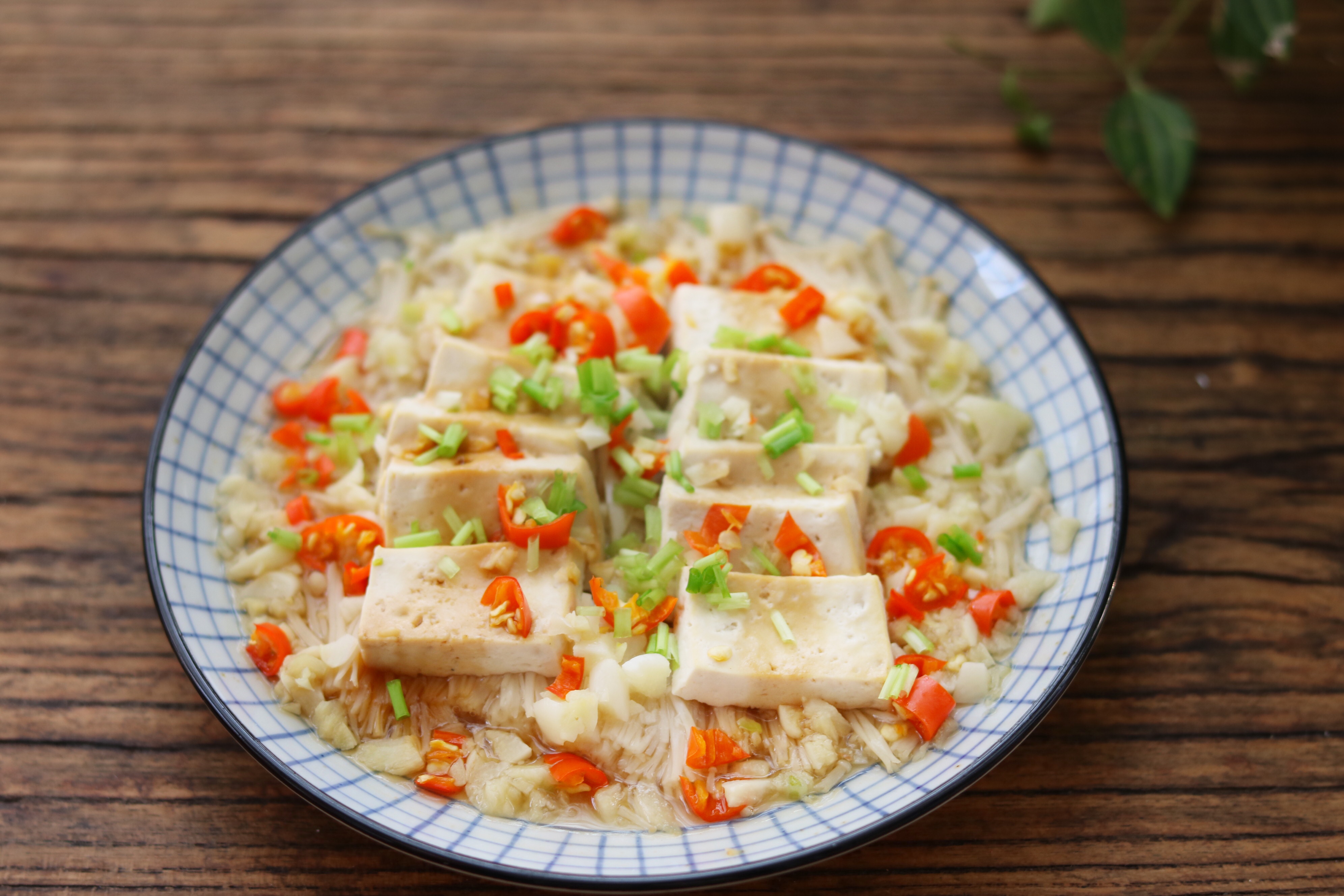 简单快手的美味蒸菜蚝油金针菇蒸豆腐的做法