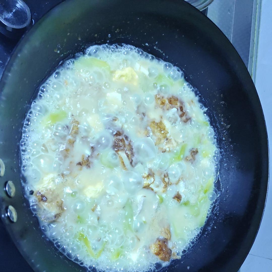 白菜鸡蛋豆腐汤