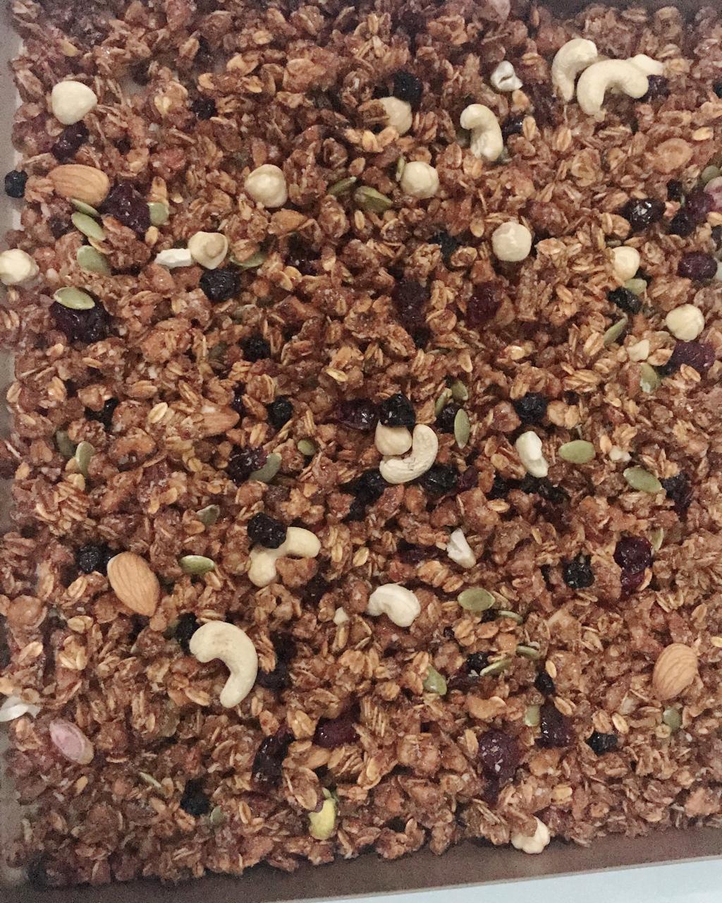 格兰诺拉核桃水果干燕麦片