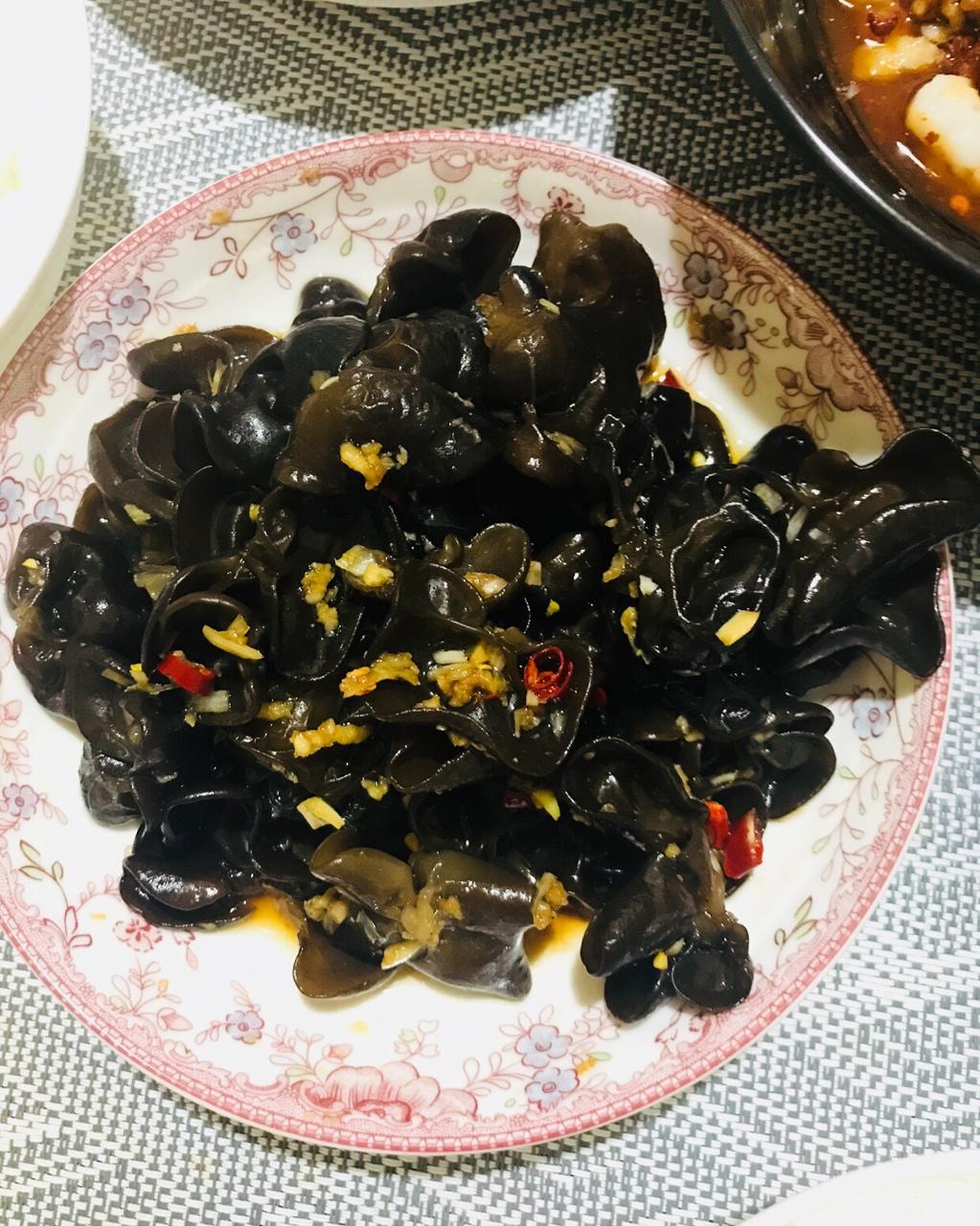 凉拌黑木耳