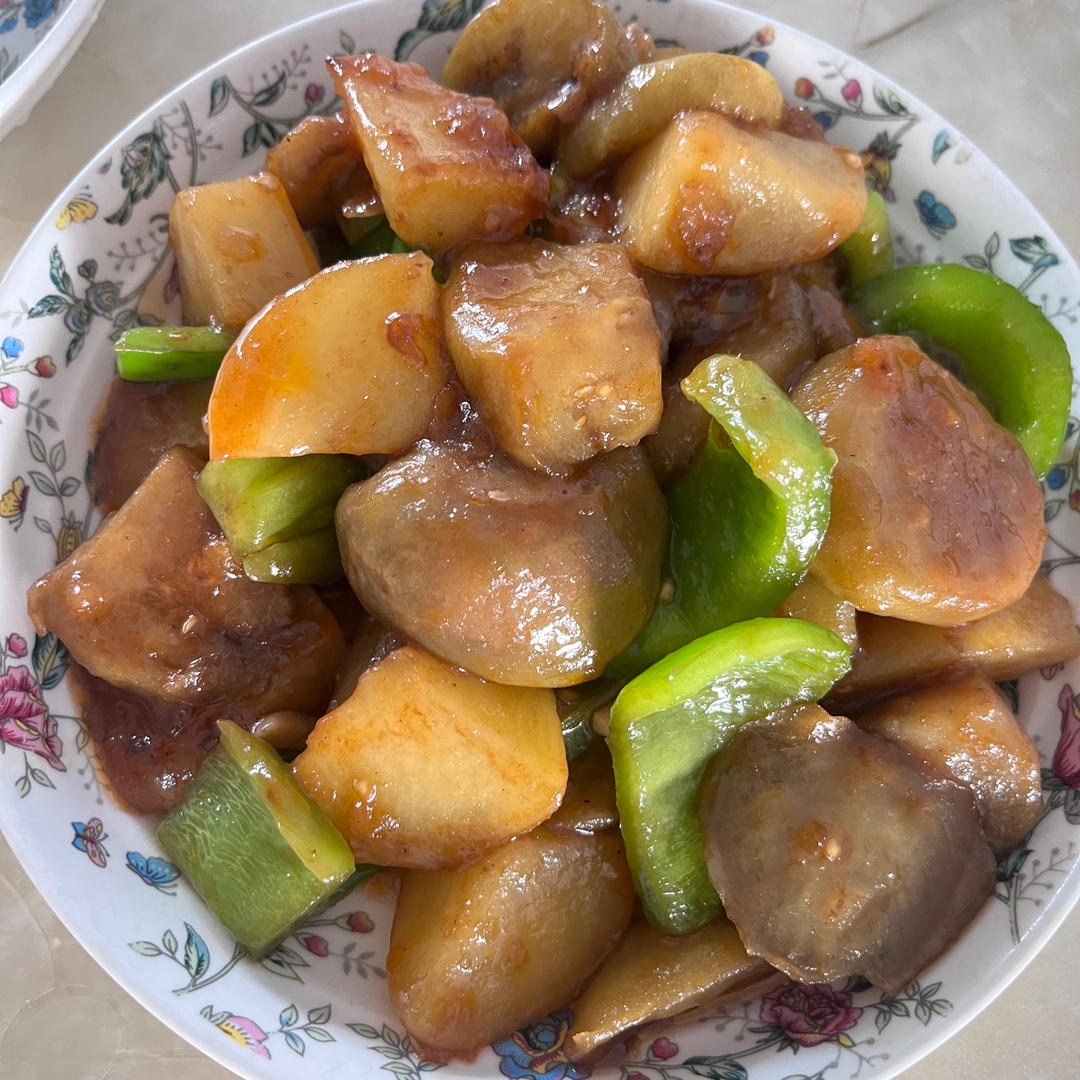 地三鲜（茄子，土豆，青椒）