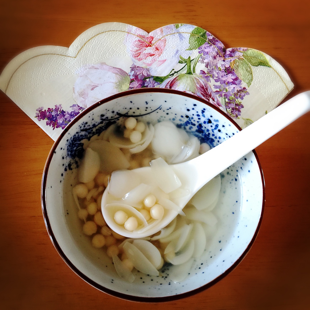 糖水鸡头米