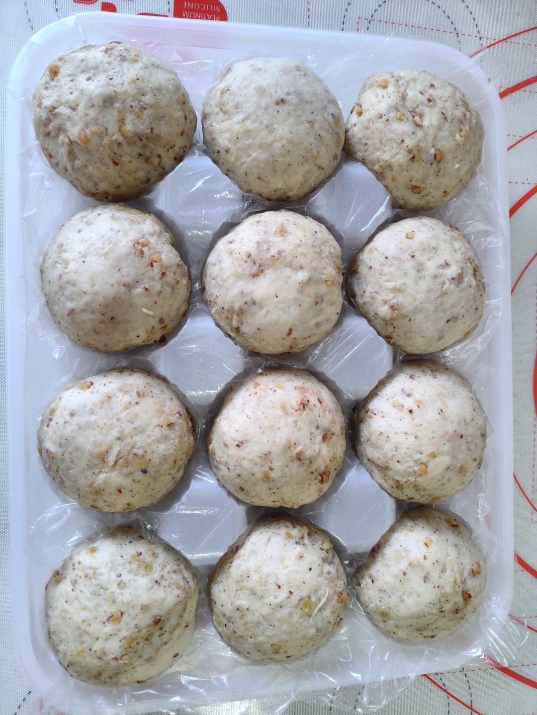 烫面低糖红枣葡萄干馒头