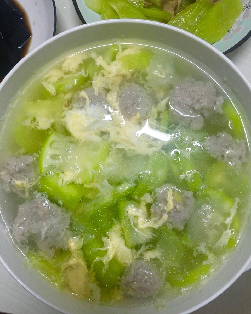 丝瓜肉丸汤