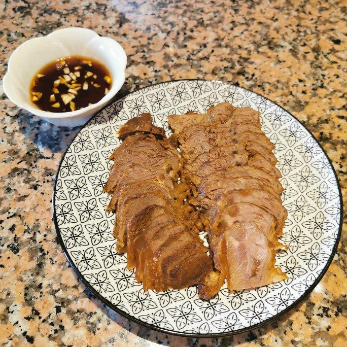 卤牛肉