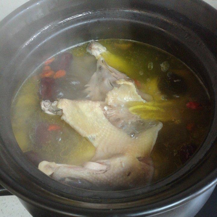 香喷喷老母鸡汤