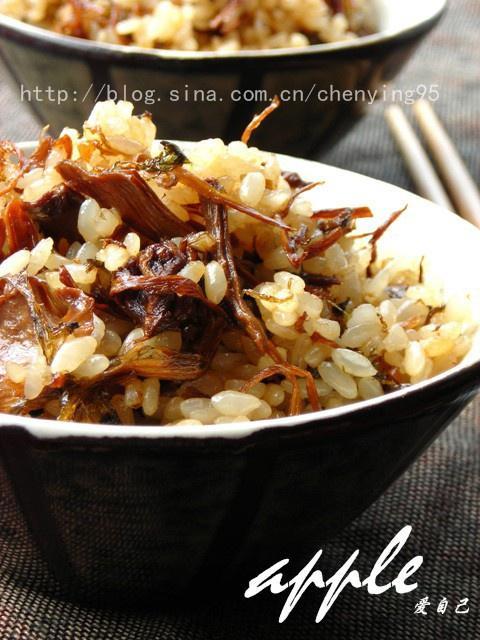 干菜酱油炒饭的做法