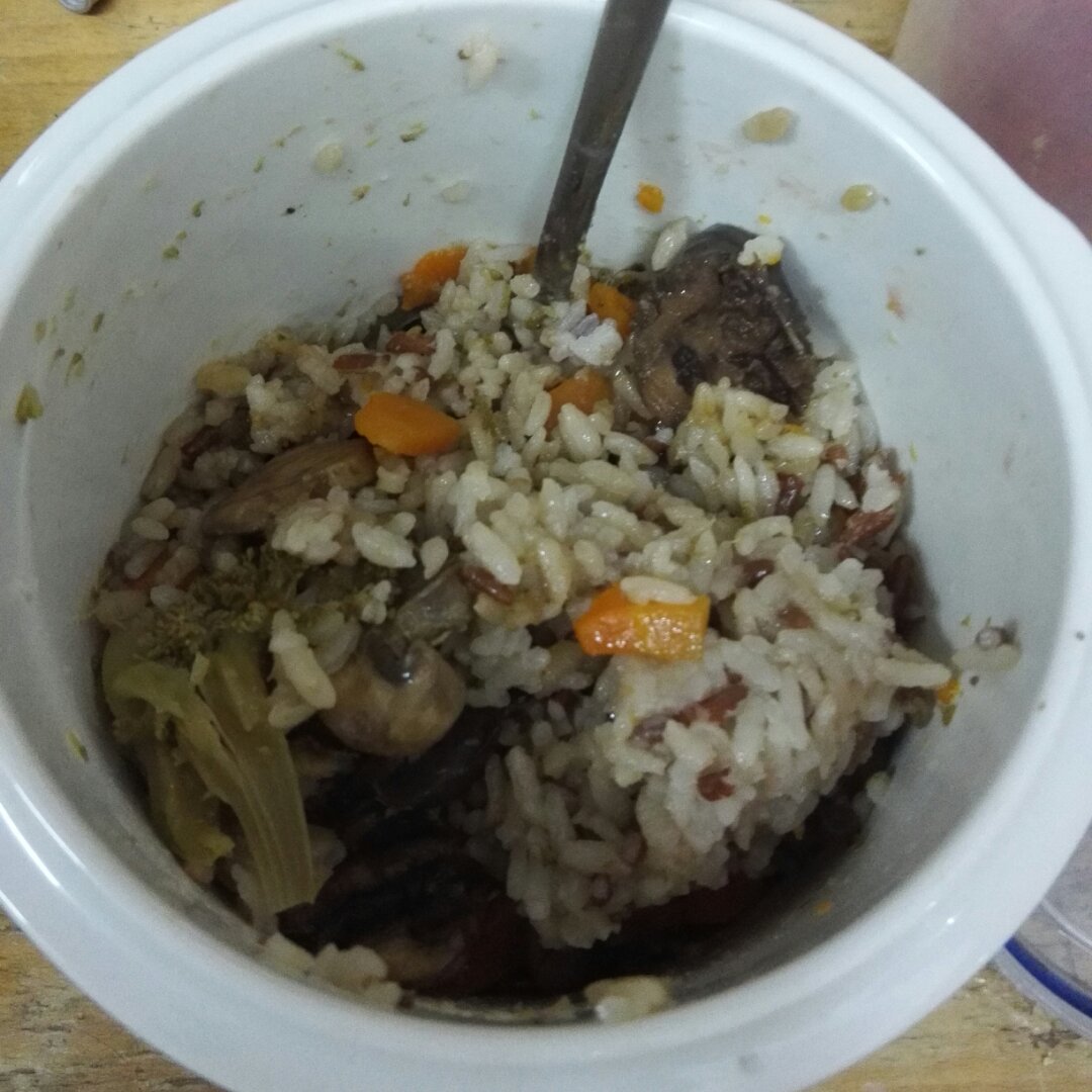【电炖盅】怎么做都好吃的香菇腊肠焖饭