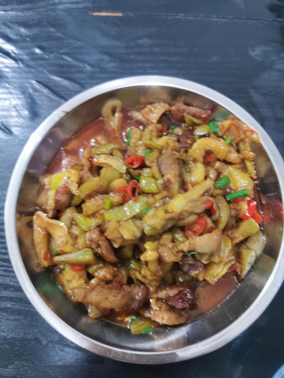 开胃下饭菜！巨简单的家常鱼香茄子煲