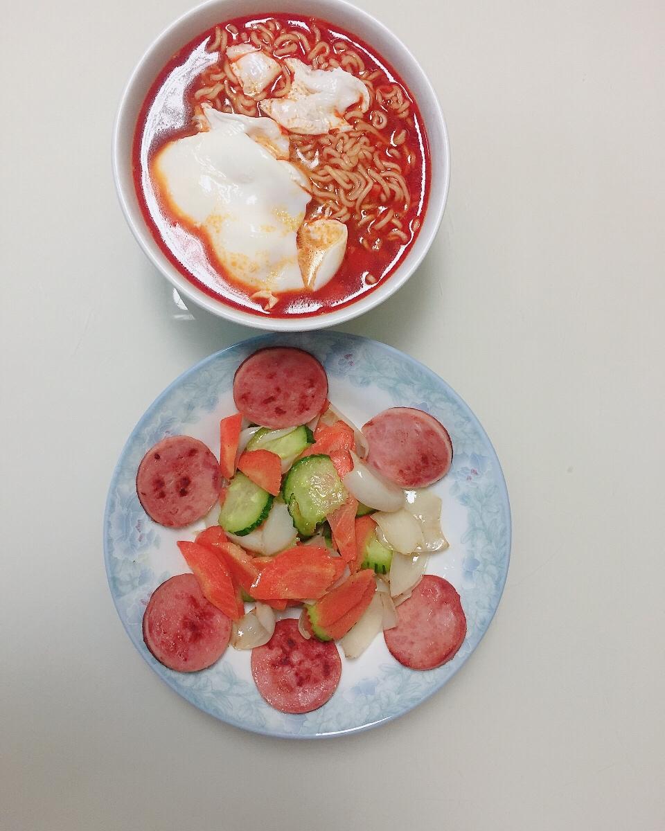 百吃不厌🍅番茄鸡蛋面