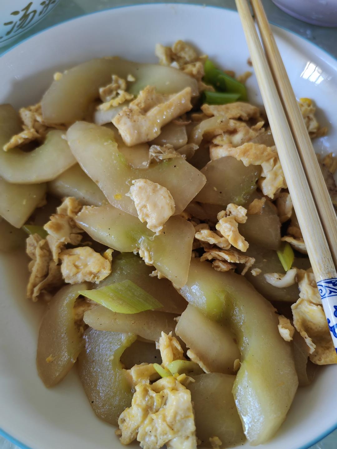 老黄瓜酱油炒蛋