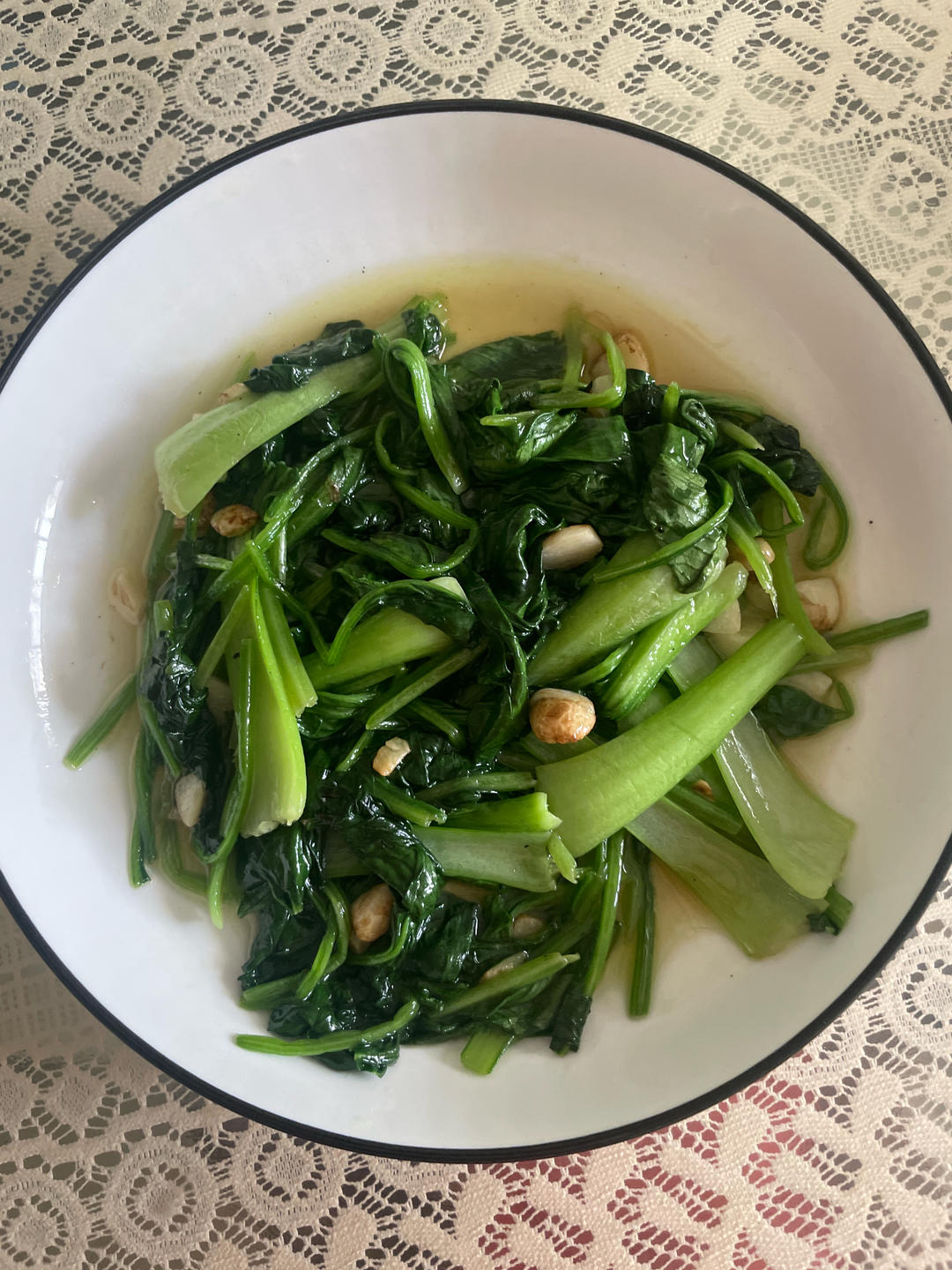 不涩口又嫩的清炒菠菜