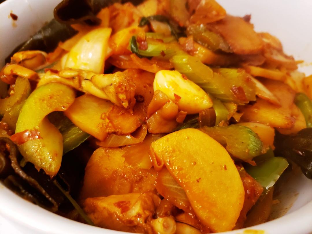 干锅牛蛙(蔬菜多多，每步配图)