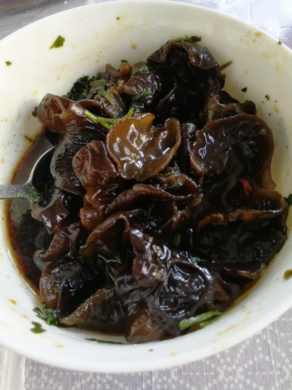 万用凉拌料汁•凉拌木耳