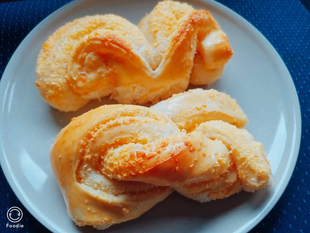 椰蓉奶棒面包