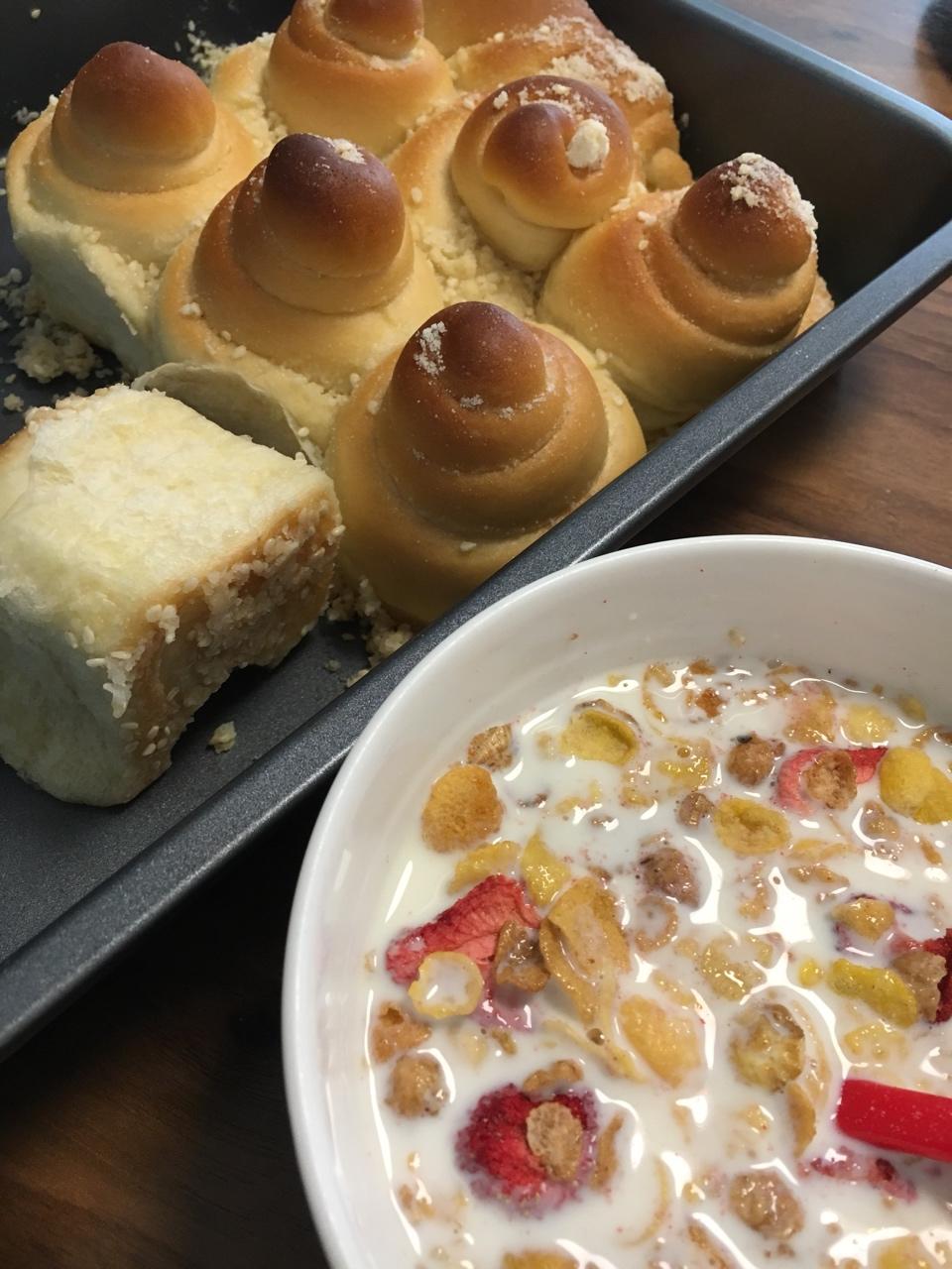 奶油蜂蜜小面包