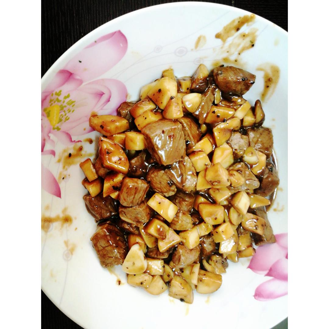 黑椒杏鲍菇牛肉粒