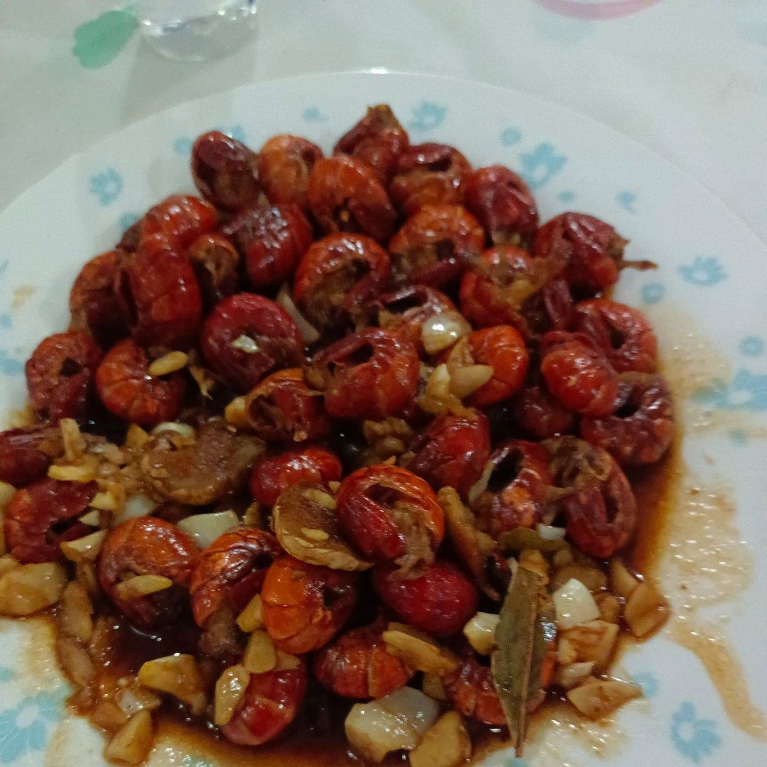 蒜香龙虾尾