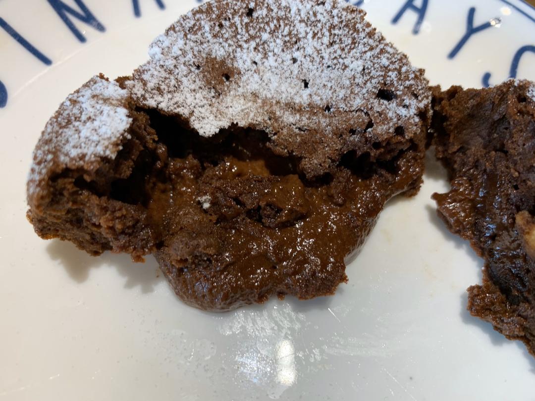 巧克力熔岩蛋糕