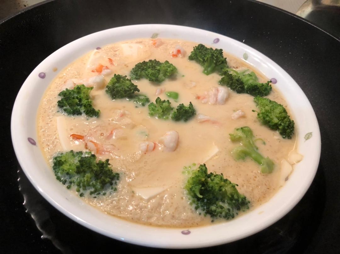 虾仁西兰花豆腐鸡蛋羹