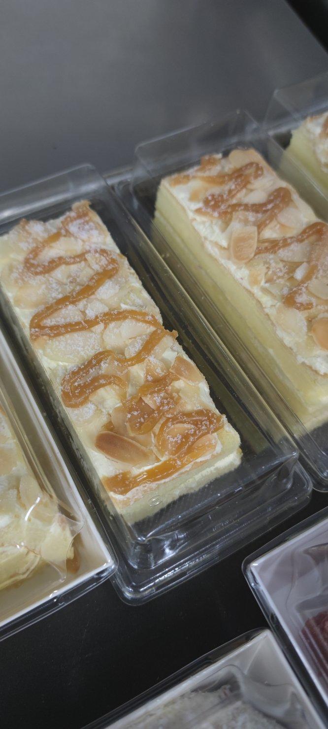 老式咸奶油蛋糕