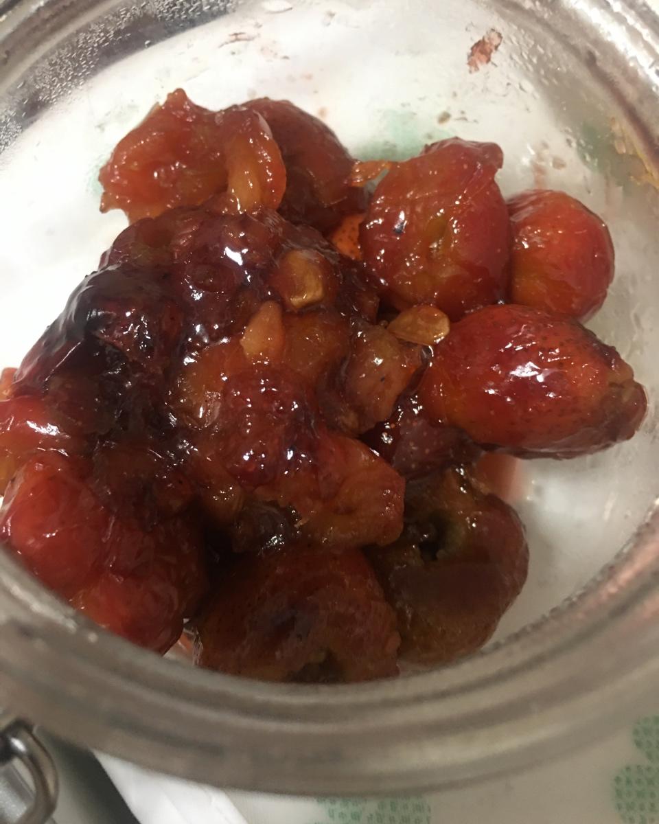 炒红果