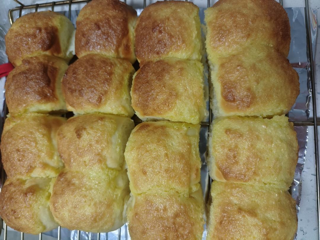 椰蓉酱小餐包