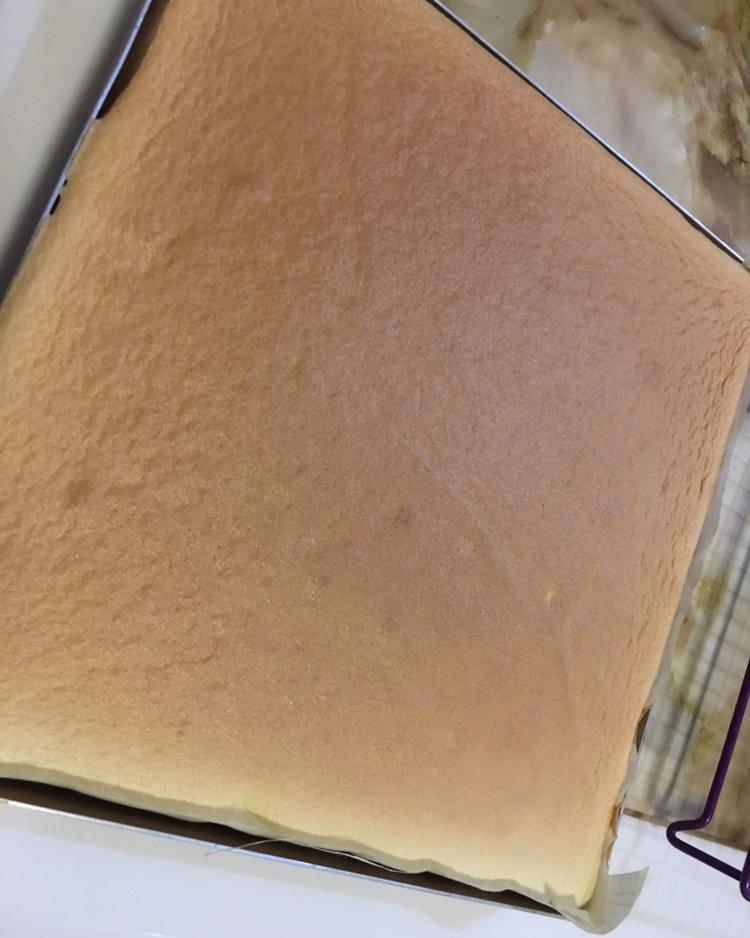 《Tinrry下午茶》教你做基础原味蛋糕卷