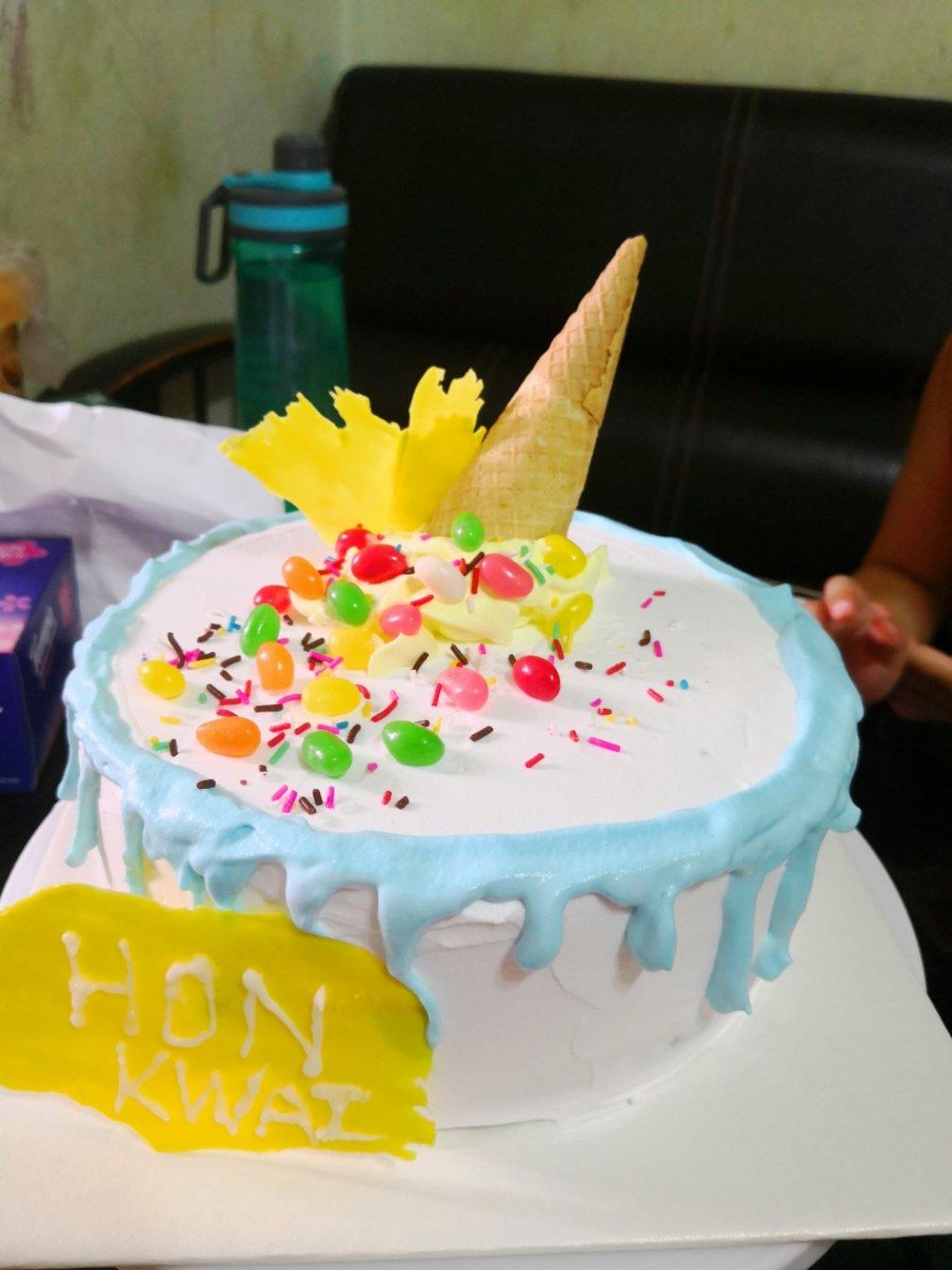 甜筒冰淇凌蛋糕