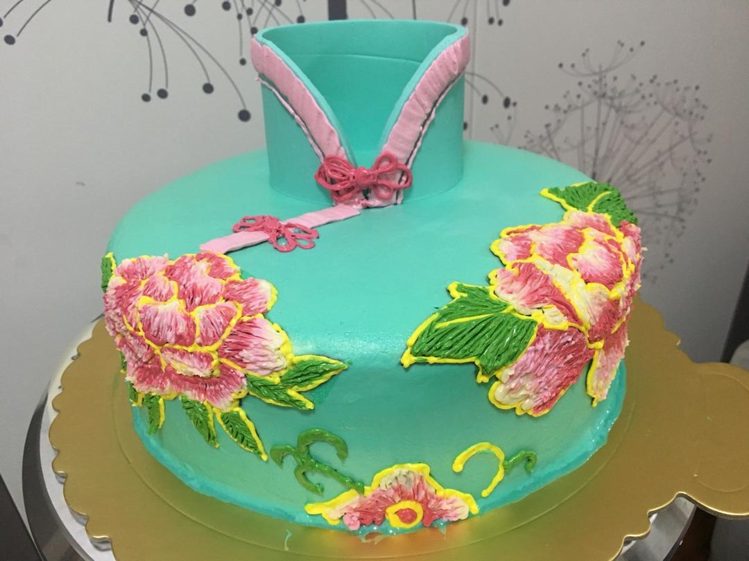 超简单的奶油霜刺绣花朵