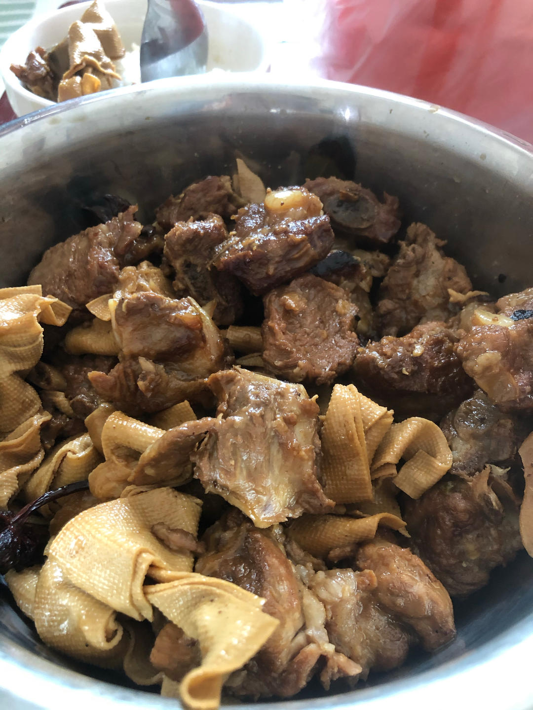 香菇比肉还好吃的红烧香菇排骨！