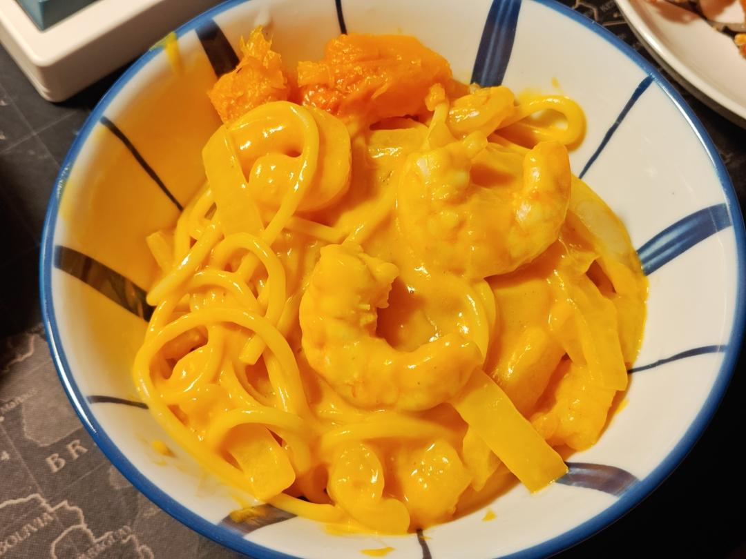🧡减脂必备🎃奶香浓郁的南瓜虾仁意面
