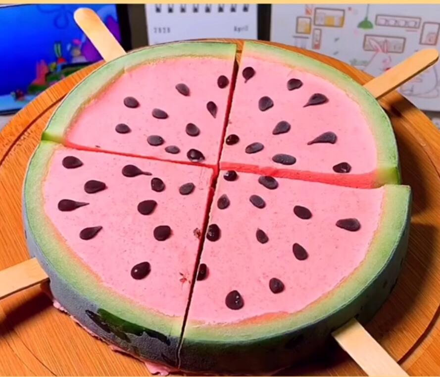 西瓜冰淇淋🍉的做法