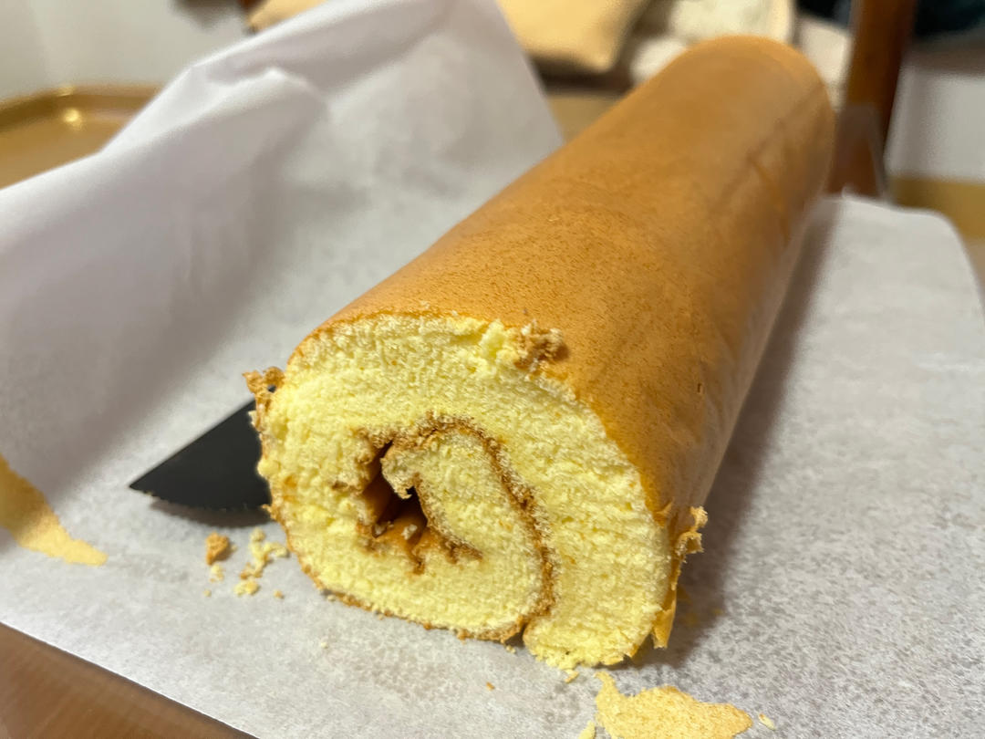 超详细的瑞士卷奶油蛋糕卷原味蛋糕卷的制作方法 饱满不掉皮不开裂（附模具换算方法）