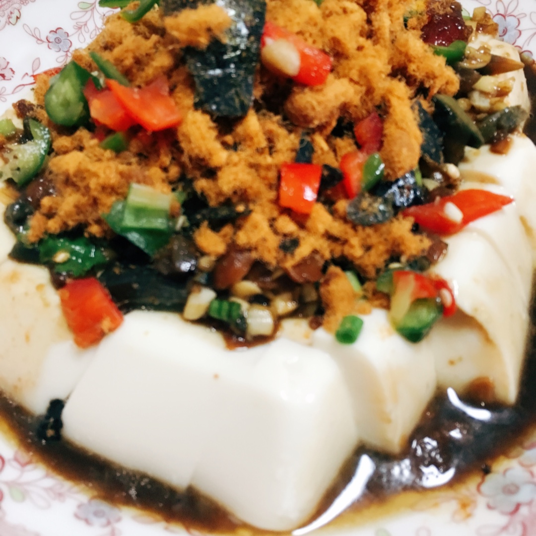 凉拌皮蛋豆腐