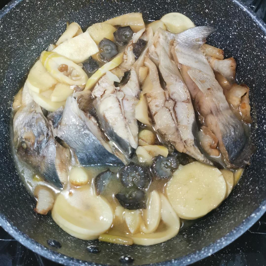 台州鲳鱼烧年糕