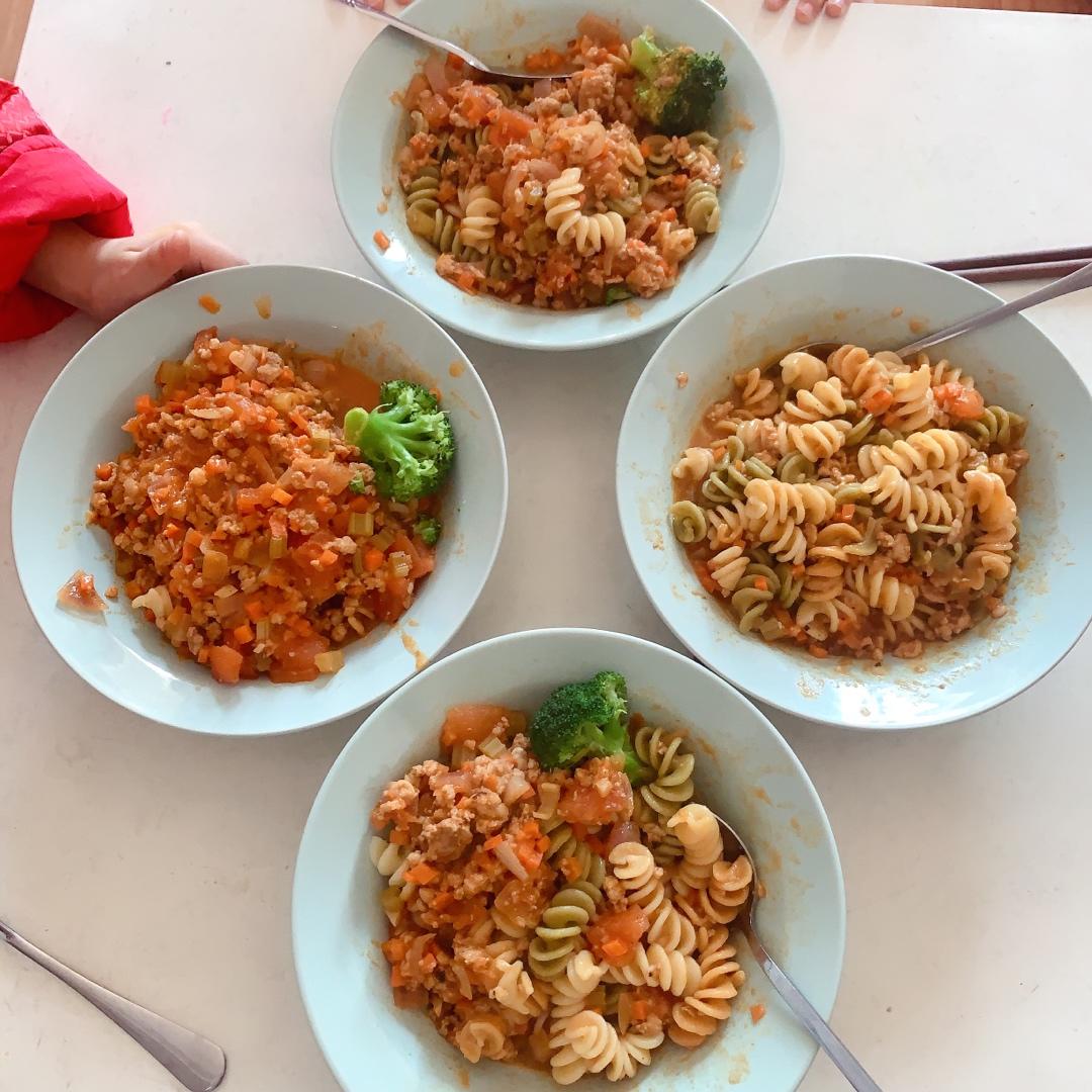 （完胜必胜客的）番茄肉酱意大利面～