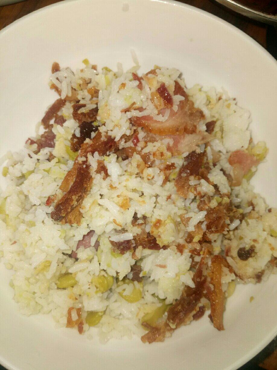 蚕豆焖饭