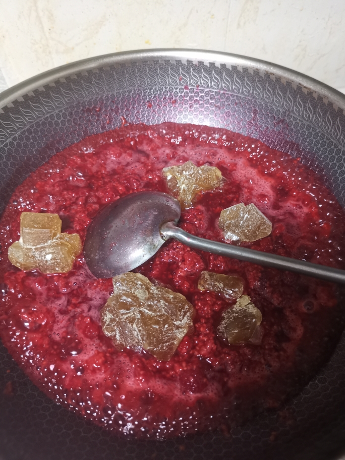 纯手工简易低糖树莓酱的做法 步骤7
