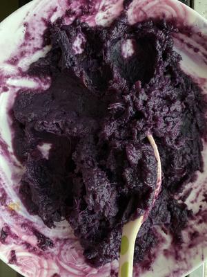 紫薯椰蓉糯米卷的做法 步骤3