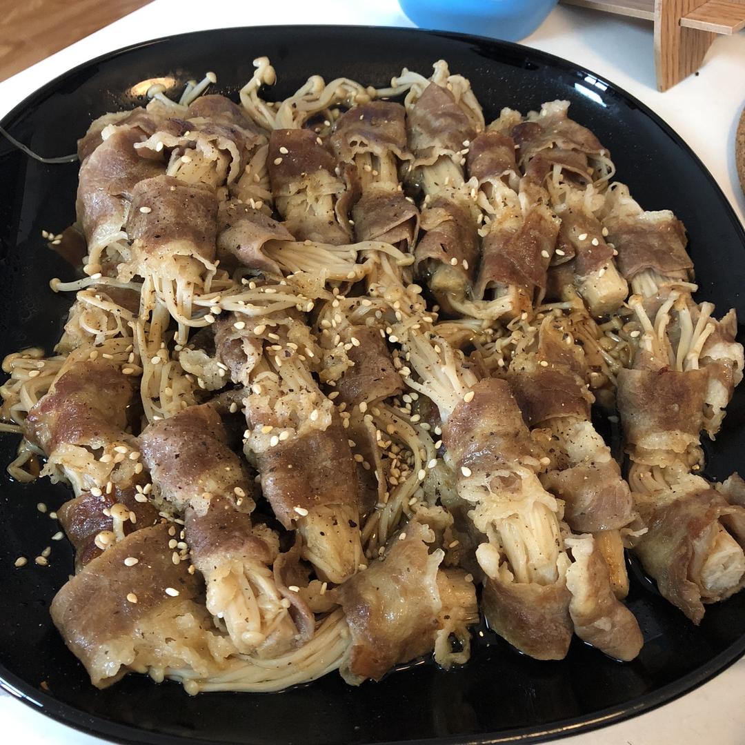 黑椒肥牛金针菇卷