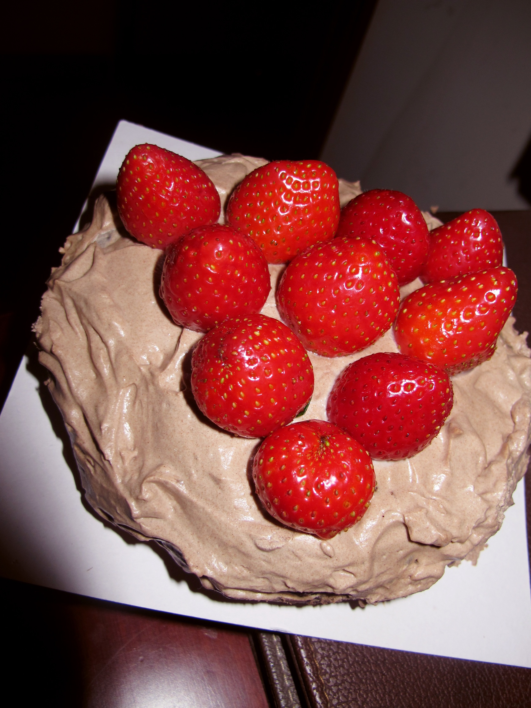 巧克力草莓奶油蛋糕