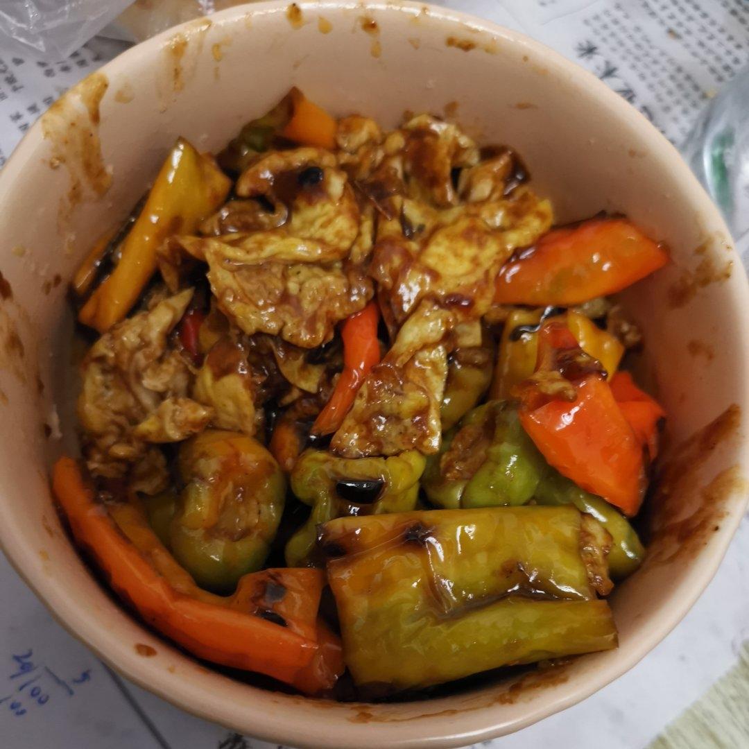 超级下饭的虎皮青椒炒鸡蛋！三碗饭都不够