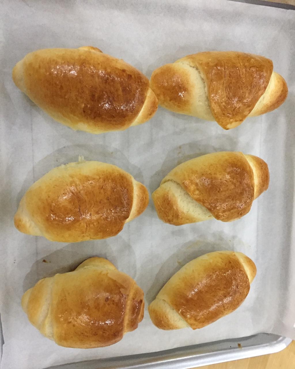 黄油面包卷