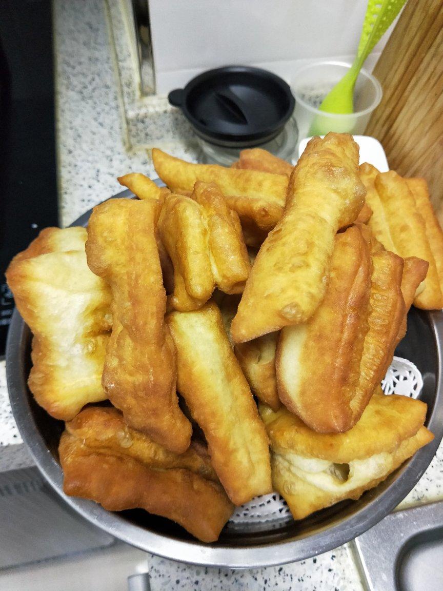 酥软小油条（早餐）