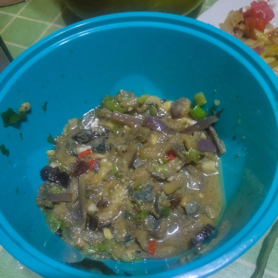 解锁大厨配方，很丑但巨香的擂辣椒皮蛋茄子#擂辣椒皮蛋茄子#美食教程#擂辣椒#下饭菜