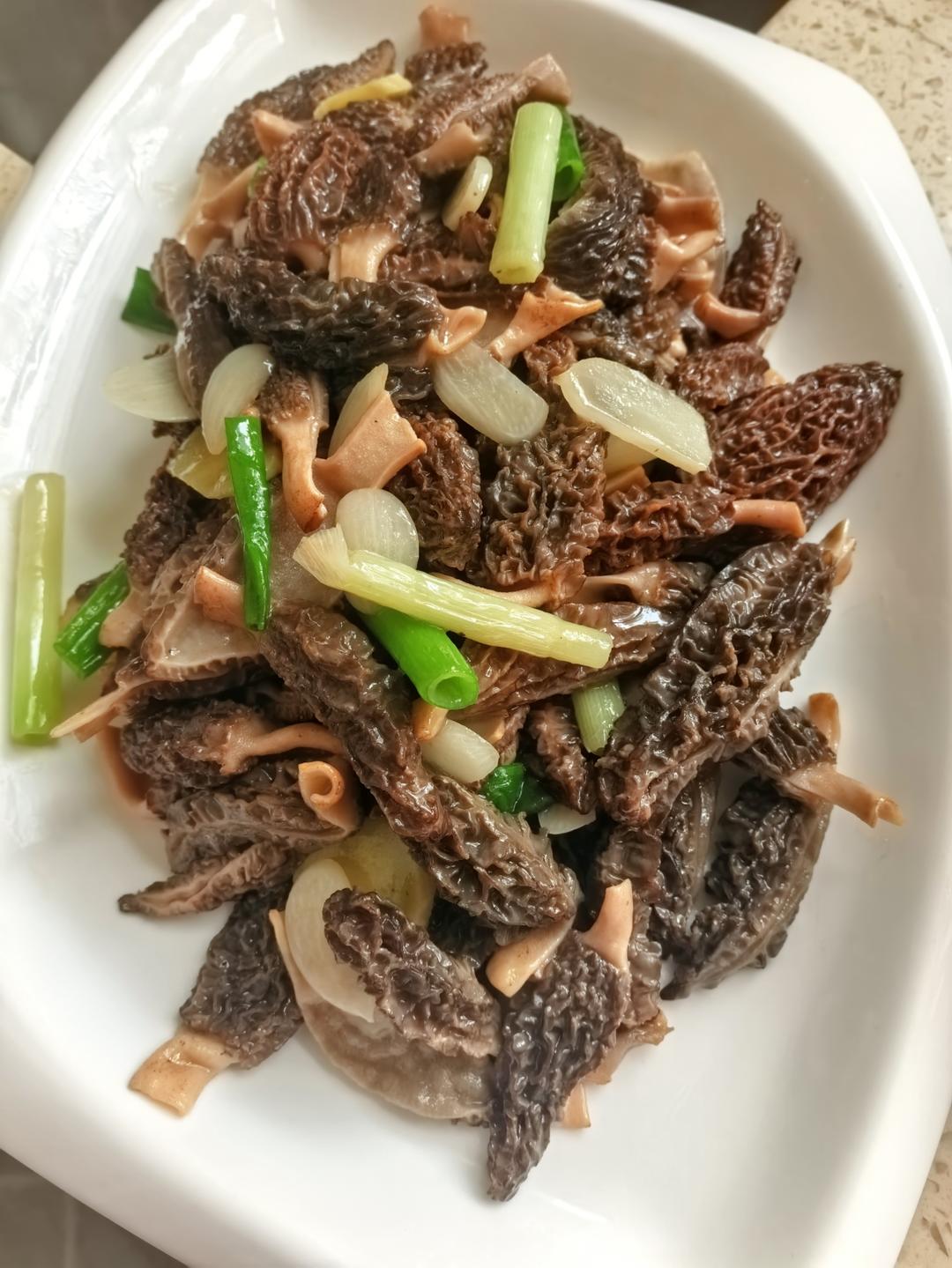比肉好吃的素炒鲜羊肚菌