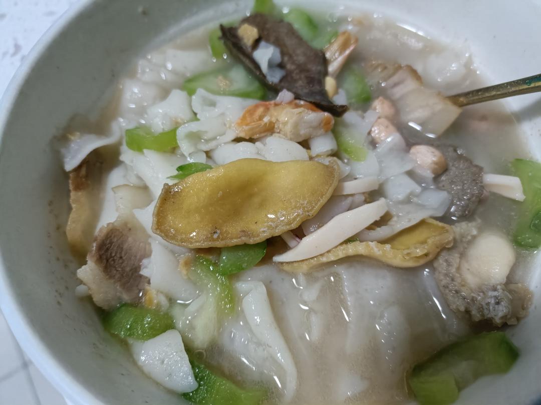 鼎溜粿（锅边）
