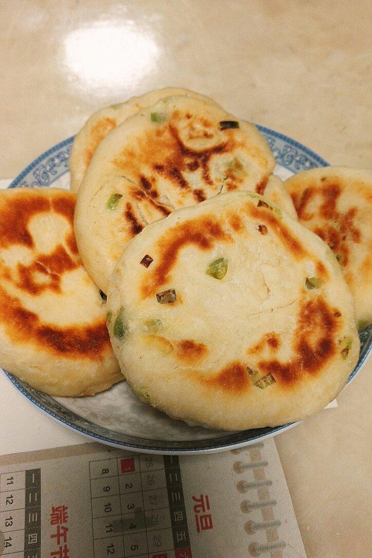 潮妈_aex0做的葱油发面饼